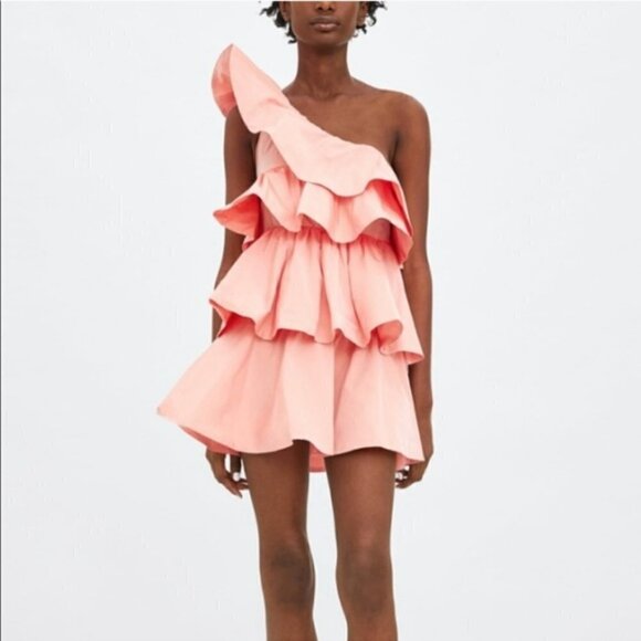 Dresses & Skirts - Zara Limited Edition Ruffled Asymmetric Dress